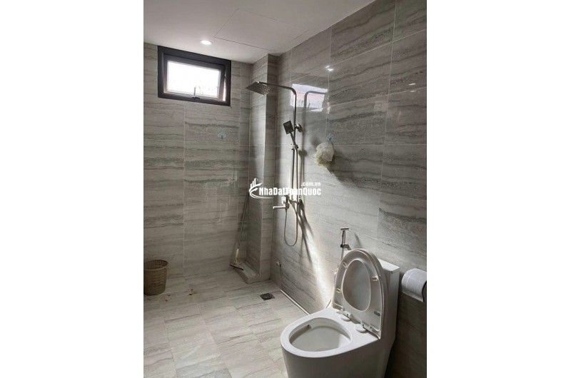 Nhà mình cho thuê nhà mới, căn góc, Thái Hà; vỉa hè 115m2* 5T- 45 Tr